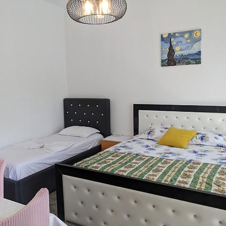 Serenade Beach Durres Luaran gambar