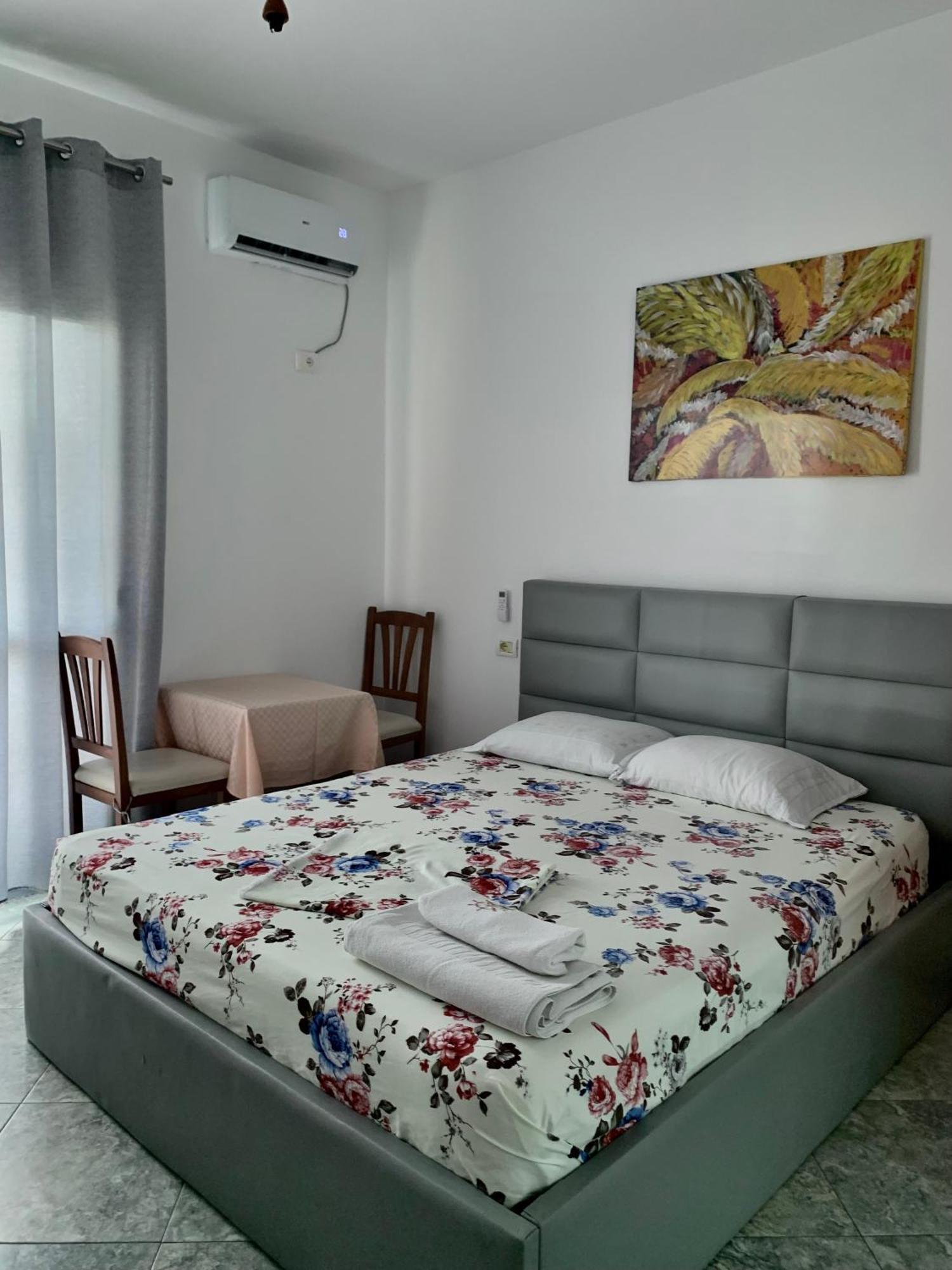 Serenade Beach Durres Luaran gambar
