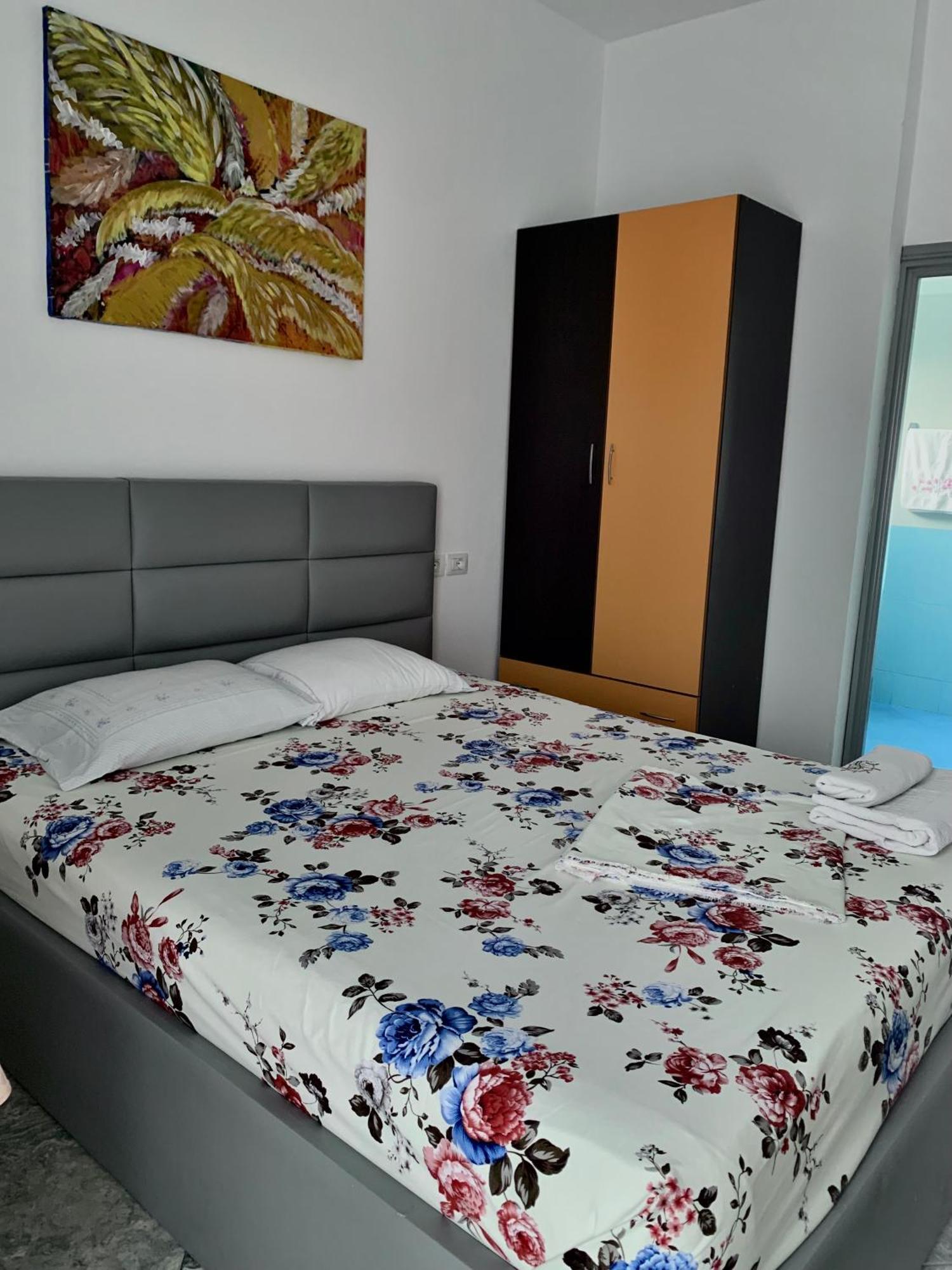 Serenade Beach Durres Luaran gambar
