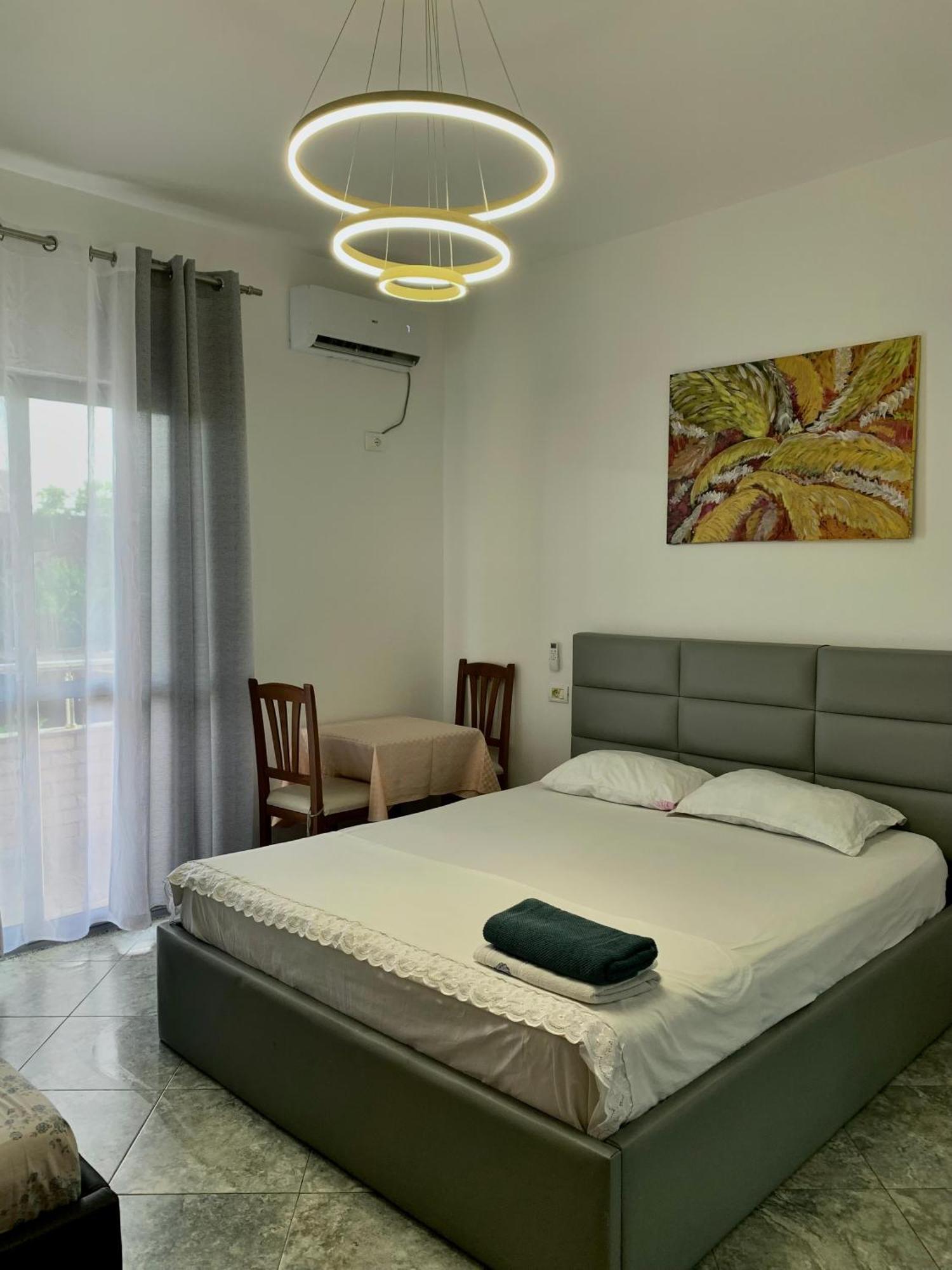 Serenade Beach Durres Luaran gambar