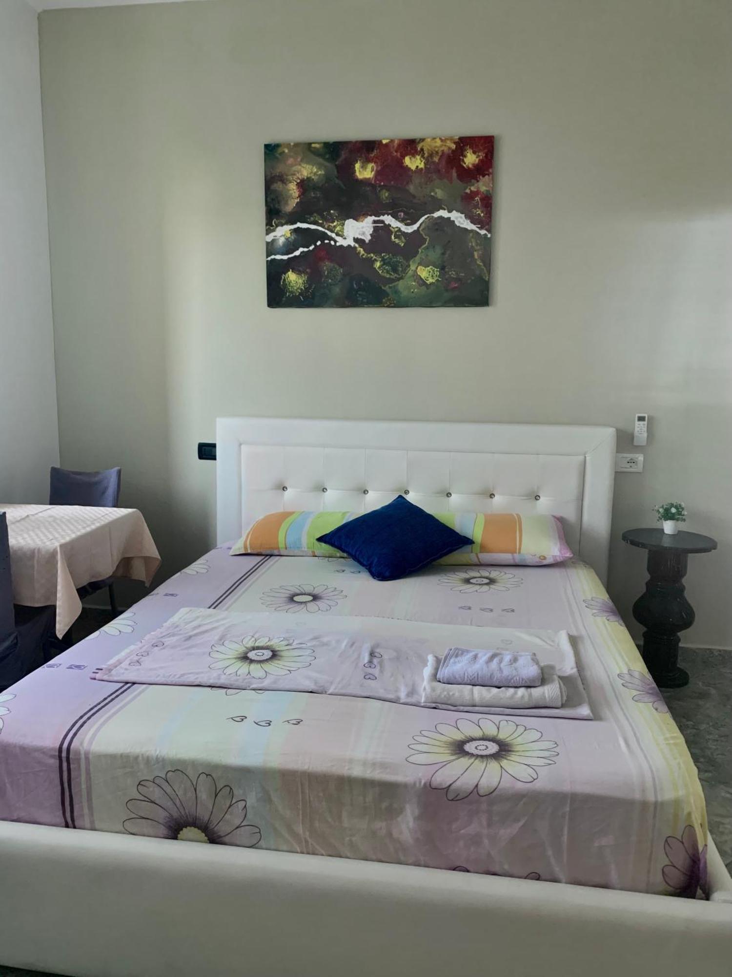 Serenade Beach Durres Luaran gambar